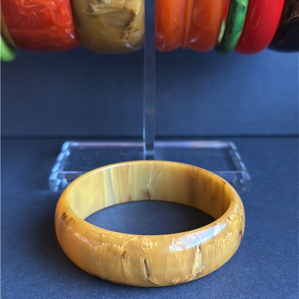 BAKELITE Vintage Bangle Bracelet Marbled Light Golden Honey Butterscotch TESTED - Picture 6 of 6